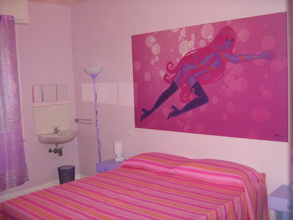 Sirenapop Concept B&B Rivazzurra Di Rimini Værelse billede