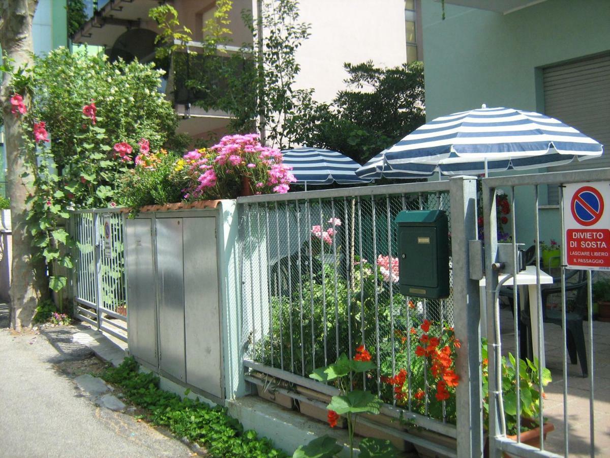 Sirenapop Concept B&B Rivazzurra Di Rimini Eksteriør billede